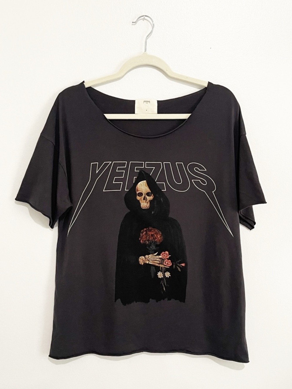 Yeezus Tour Graphic T-shirt 2013 Reaper Short Sleeve Charcoal Raw Trim Size M